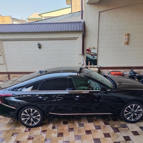 Kia K8