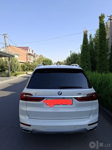 BMW X7