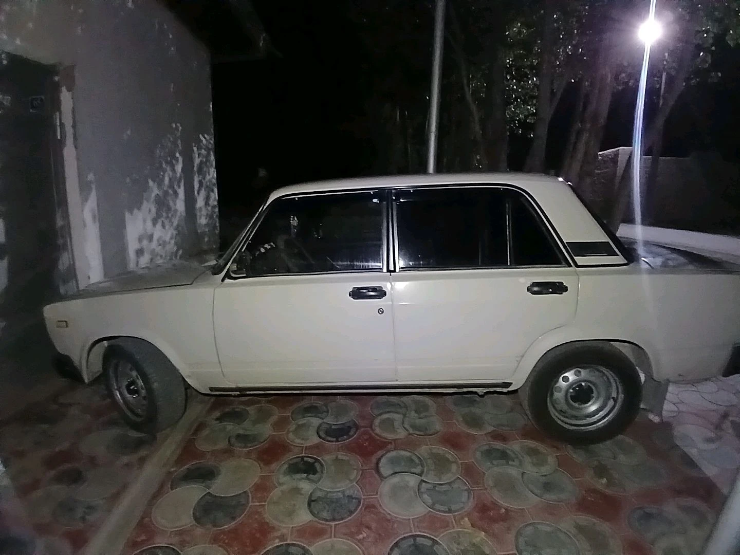 Lada (ВАЗ) 2107
