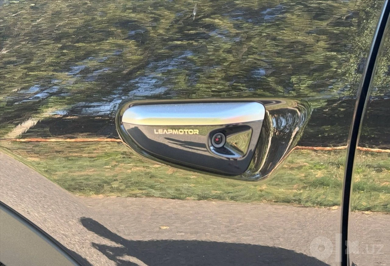 Leapmotor C11