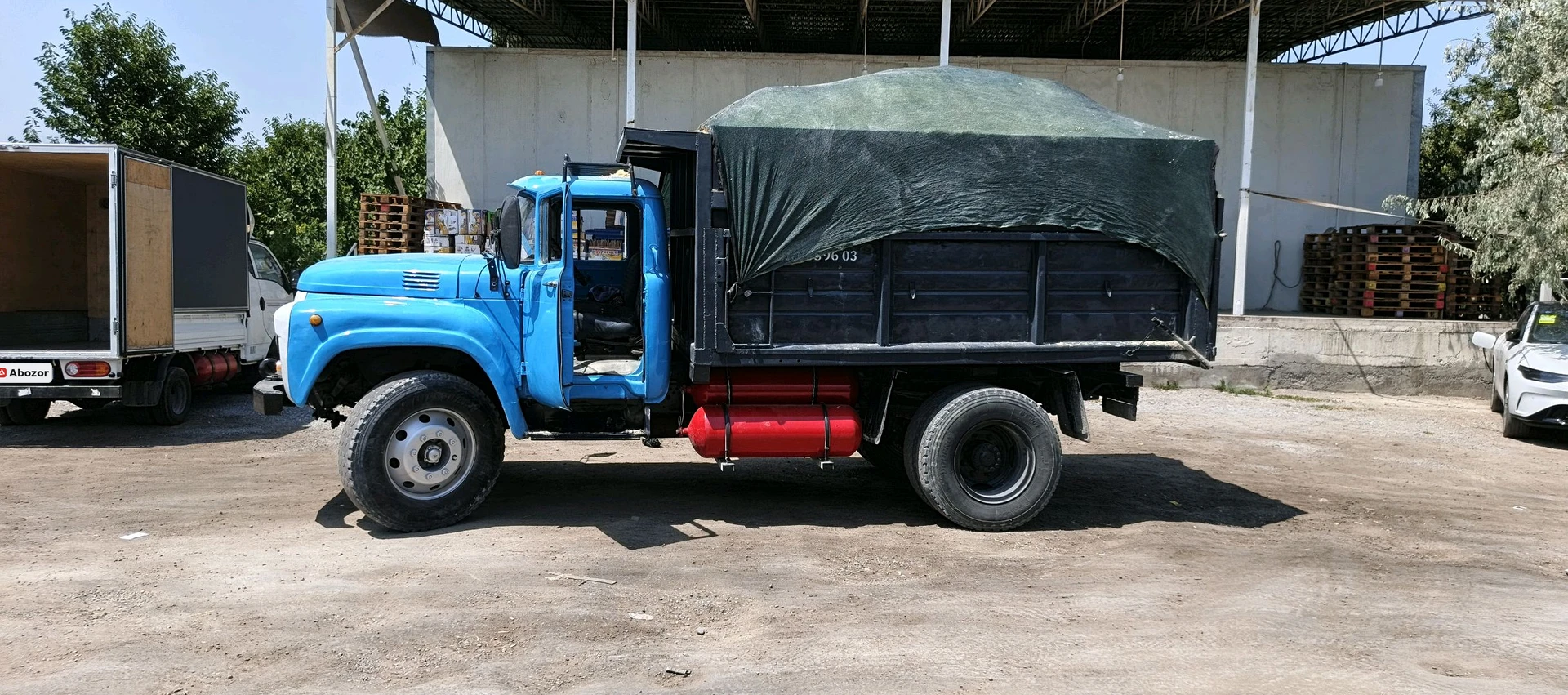 ЗИЛ 4104