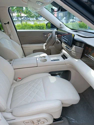 IM Motors (Zhiji) LS7