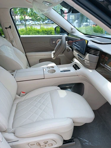 IM Motors (Zhiji) LS7