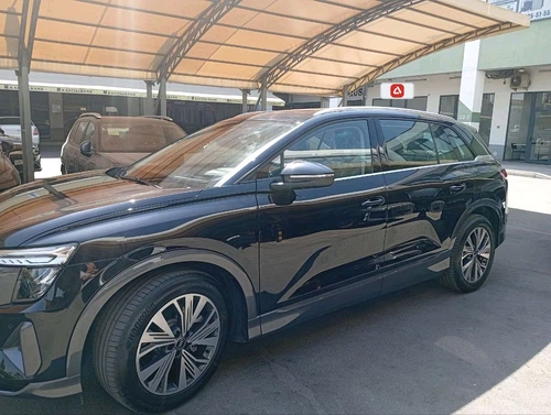 Audi Q5 e-tron