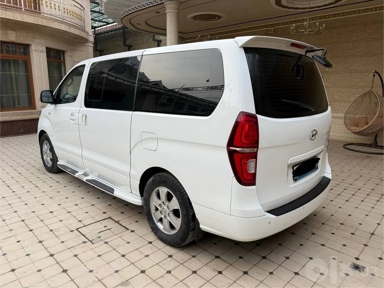 Hyundai Grand Starex