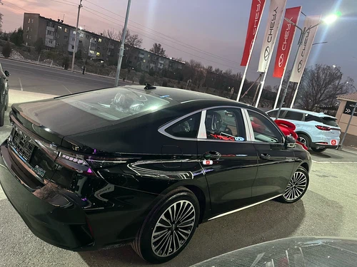 Chery Arrizo 8