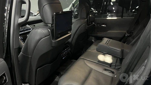 Toyota Land Cruiser 300