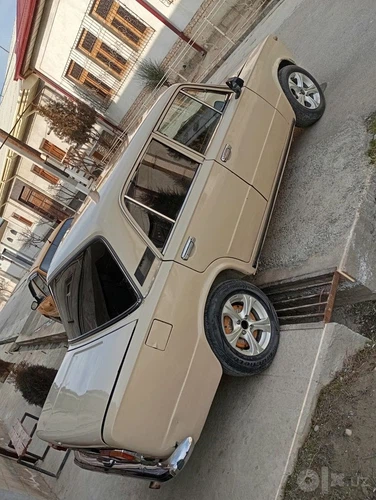 Lada (ВАЗ) 2111