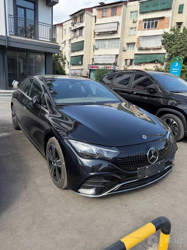 Mercedes-Benz EQE SUV AMG