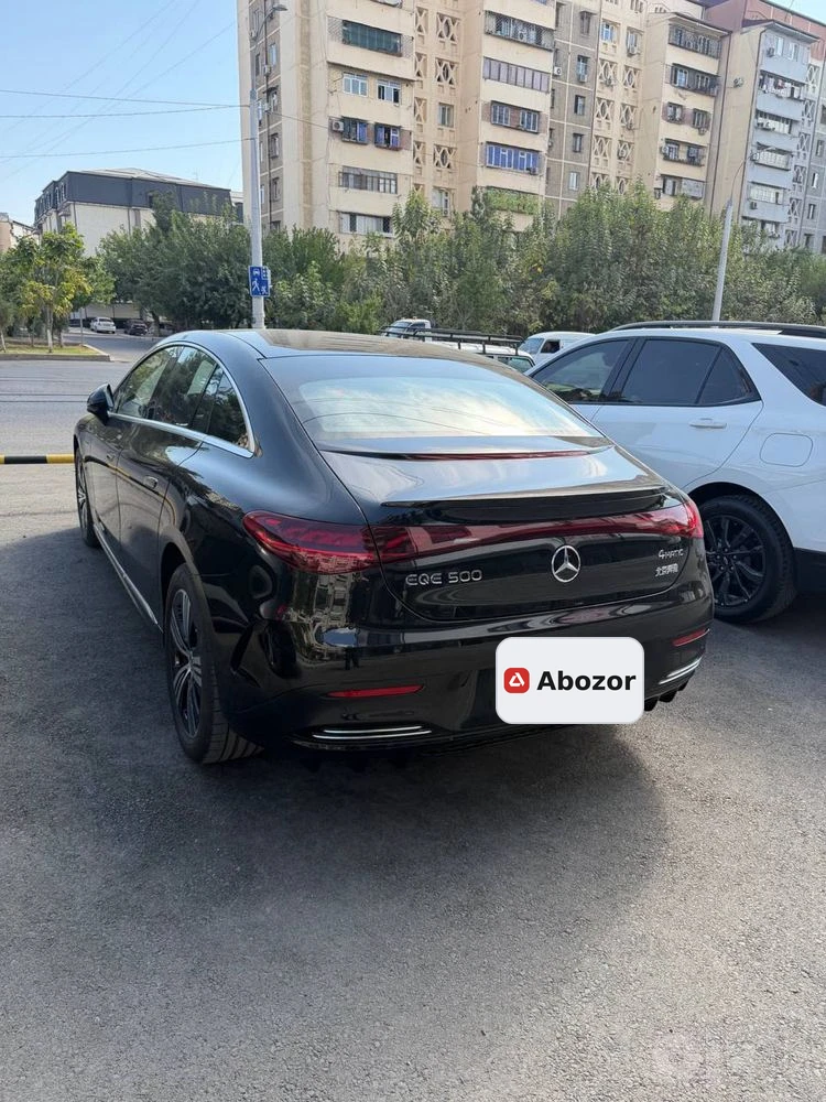 Mercedes-Benz EQE SUV AMG