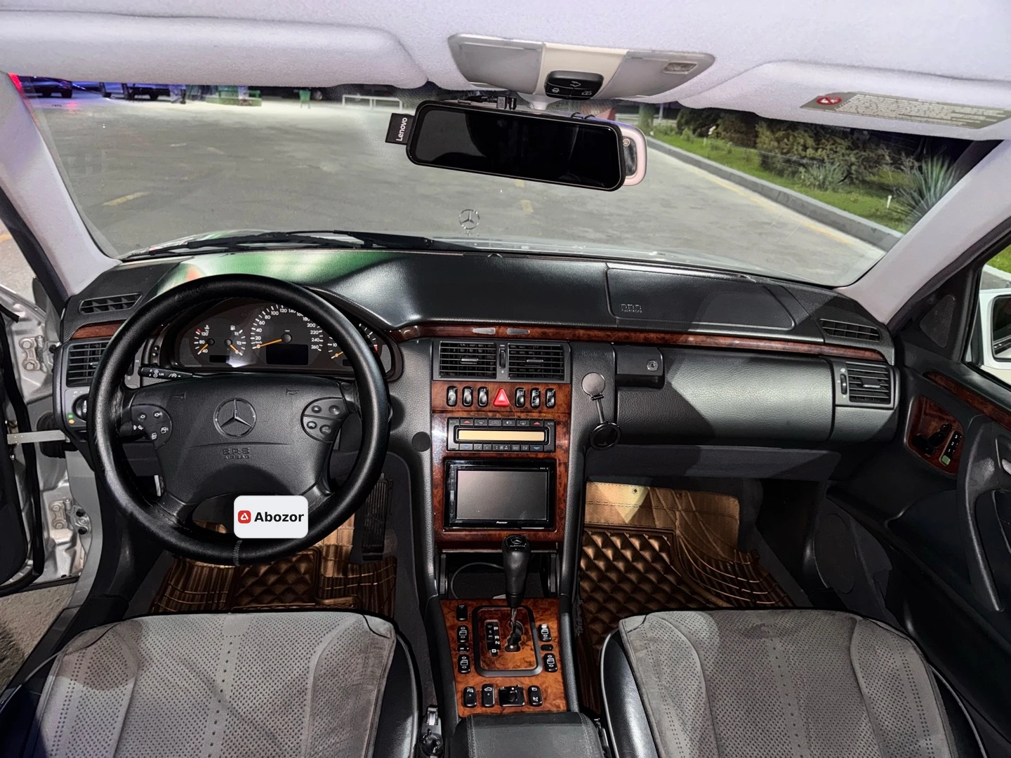 Mercedes-Benz E-Класс