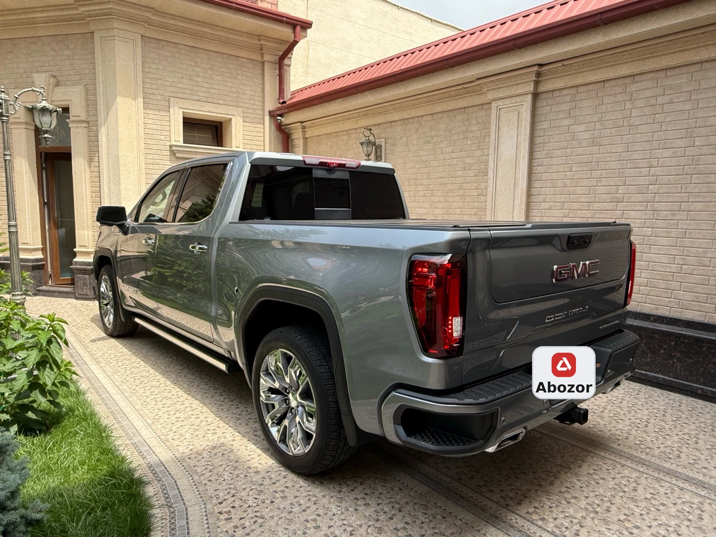 GMC Sierra