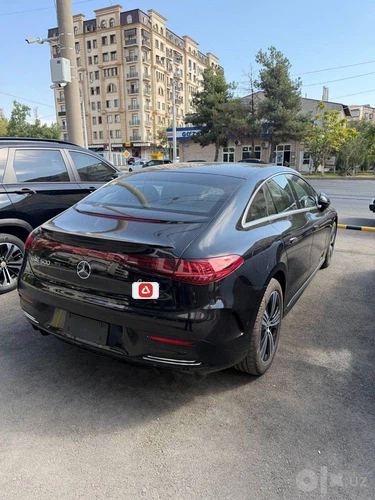 Mercedes-Benz EQE SUV AMG