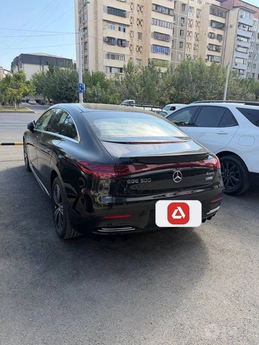 Mercedes-Benz EQE SUV AMG