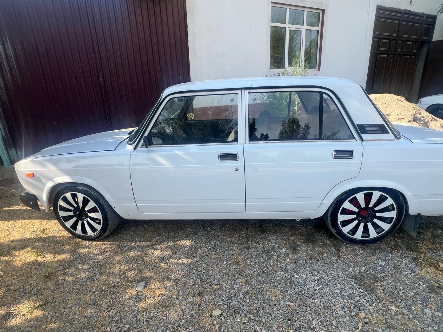 Lada (ВАЗ) 2107