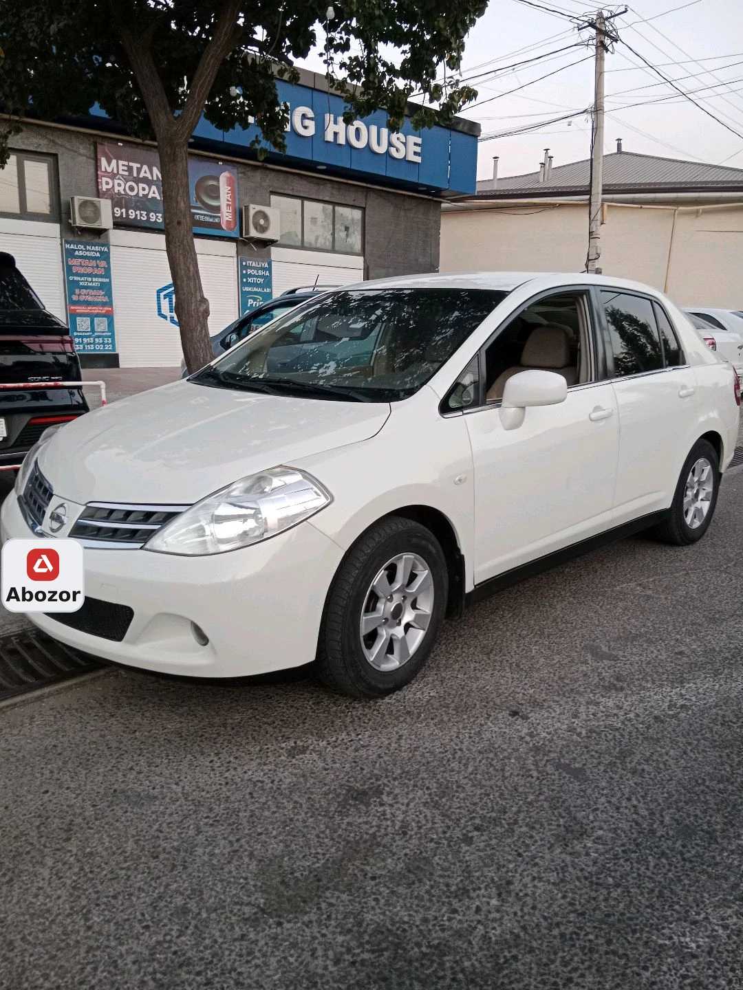 Nissan Tiida