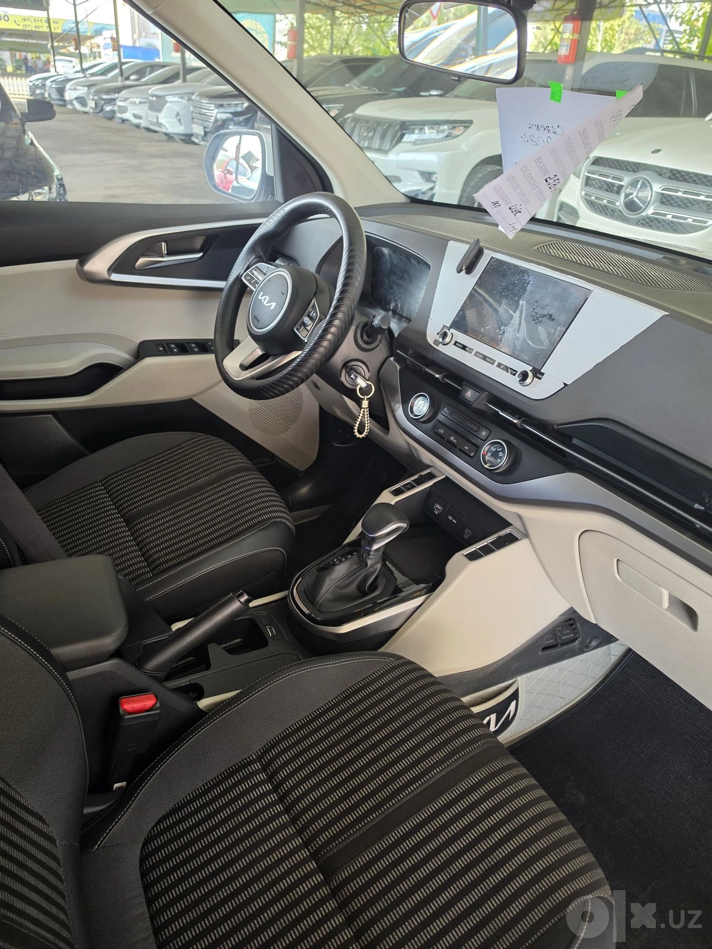 Kia Carens