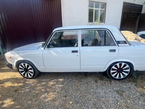 Lada (ВАЗ) 2107