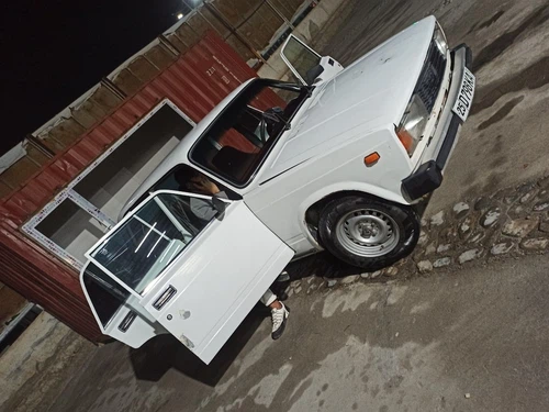 Lada (ВАЗ) 2105