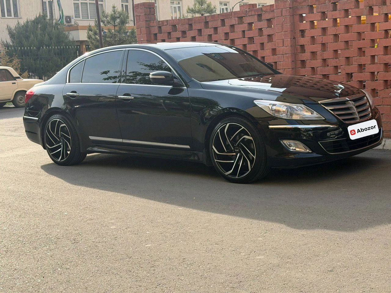 Hyundai Genesis