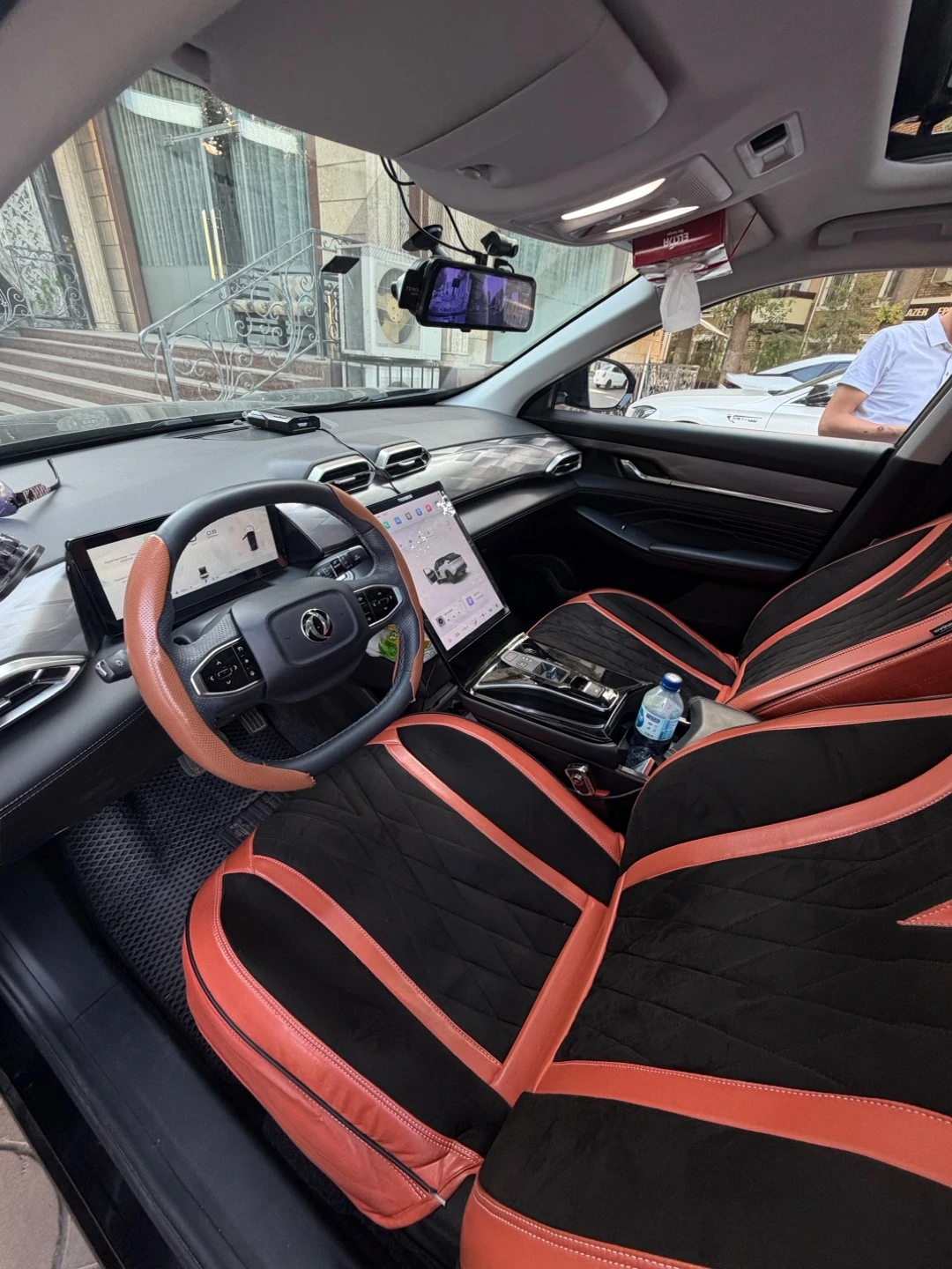 Dongfeng Aeolus Mage