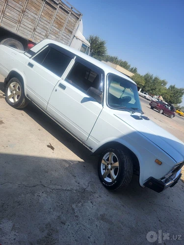 Lada (ВАЗ) 2107