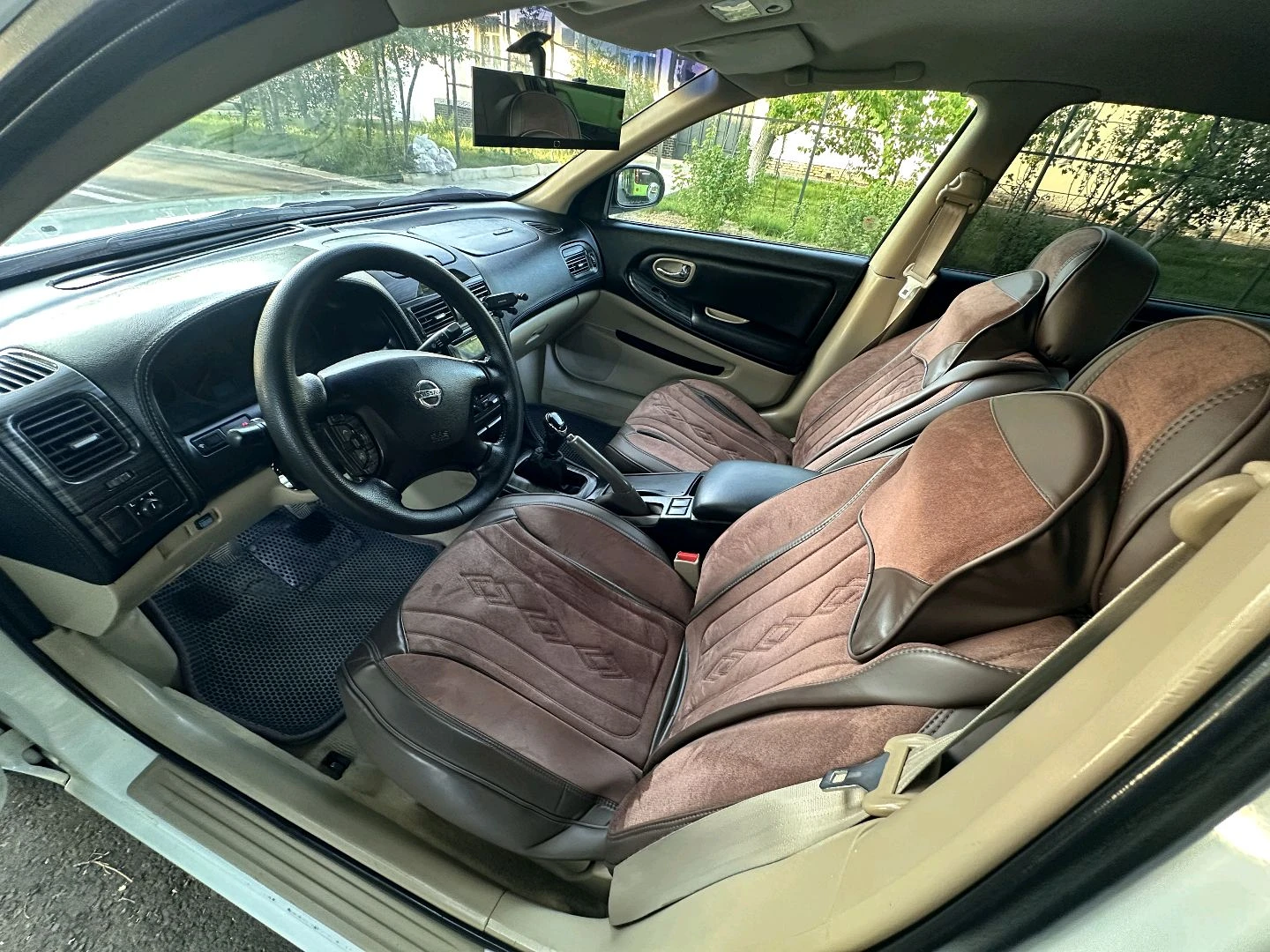 Nissan Maxima