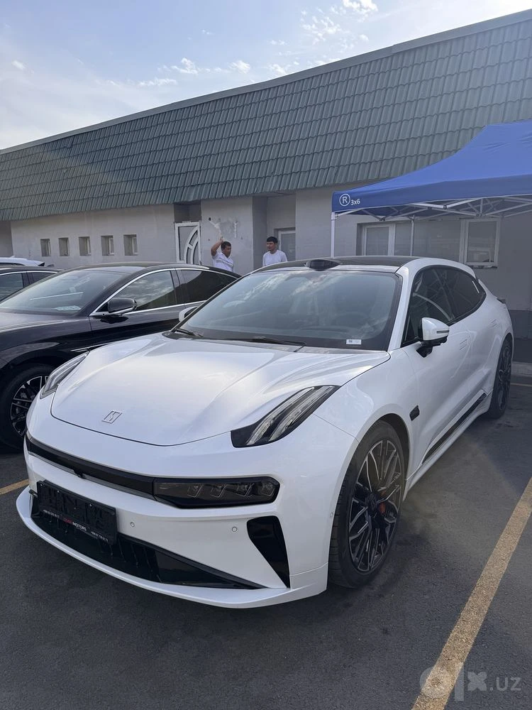 Zeekr 001